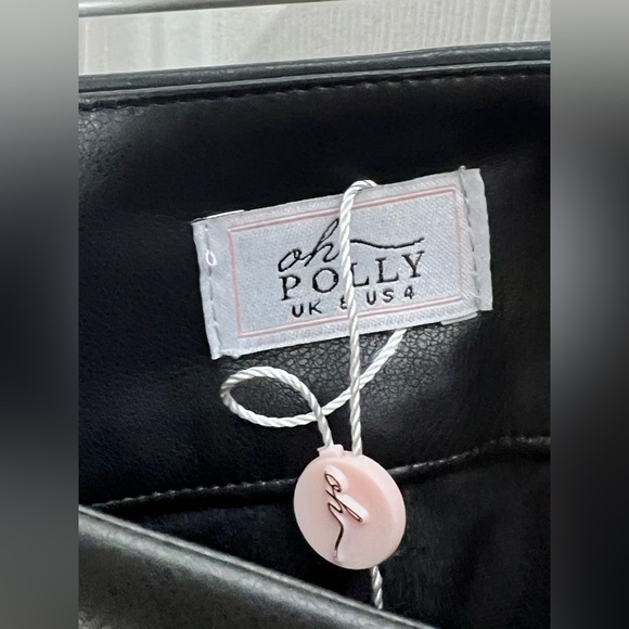 NWOT Oh Polly Faux Vegan Pleather Pants Sz 4 - Picture 4 of 11